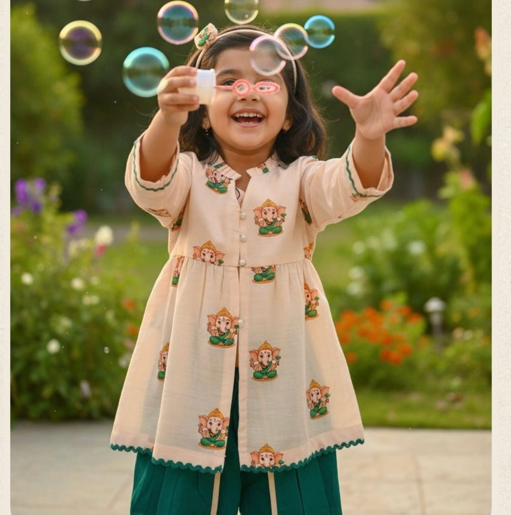 Ganesha Lotus Peplum Tulip Set